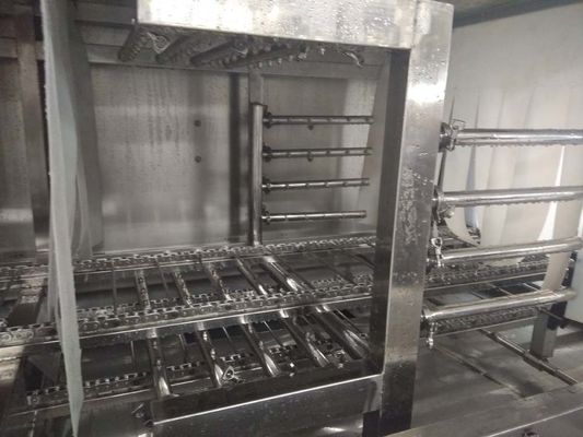 Máquina de lavar recipientes de plástico industrial automática 18 kW Potência e 215 KG Capacidade