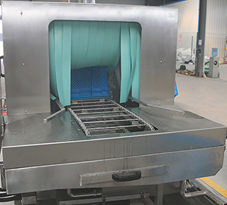 Máquina de lavar roupa industrial totalmente automática para limpeza rápida e rápida de bandejas SUS de plástico
