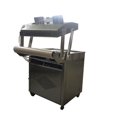 Material de madeira Máquina de embalagem automática de vácuo ligada à pele Estado completo dos alimentos