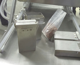 Consumo Máquina de embalagem de câmara dupla de vácuo de aço inoxidável para lojas de alimentos